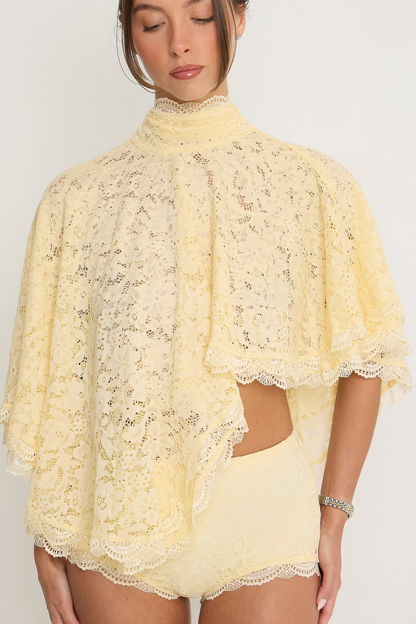 Carmen Lace Shorts | Lemon